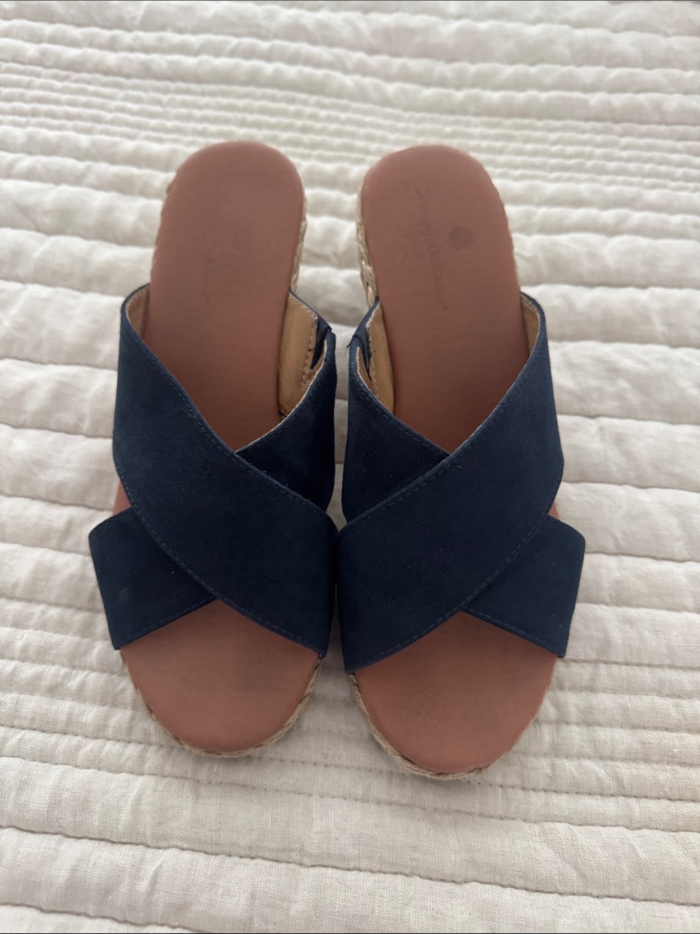 Tommy Bahama Women’s Navy Crisscross Slide Sandals